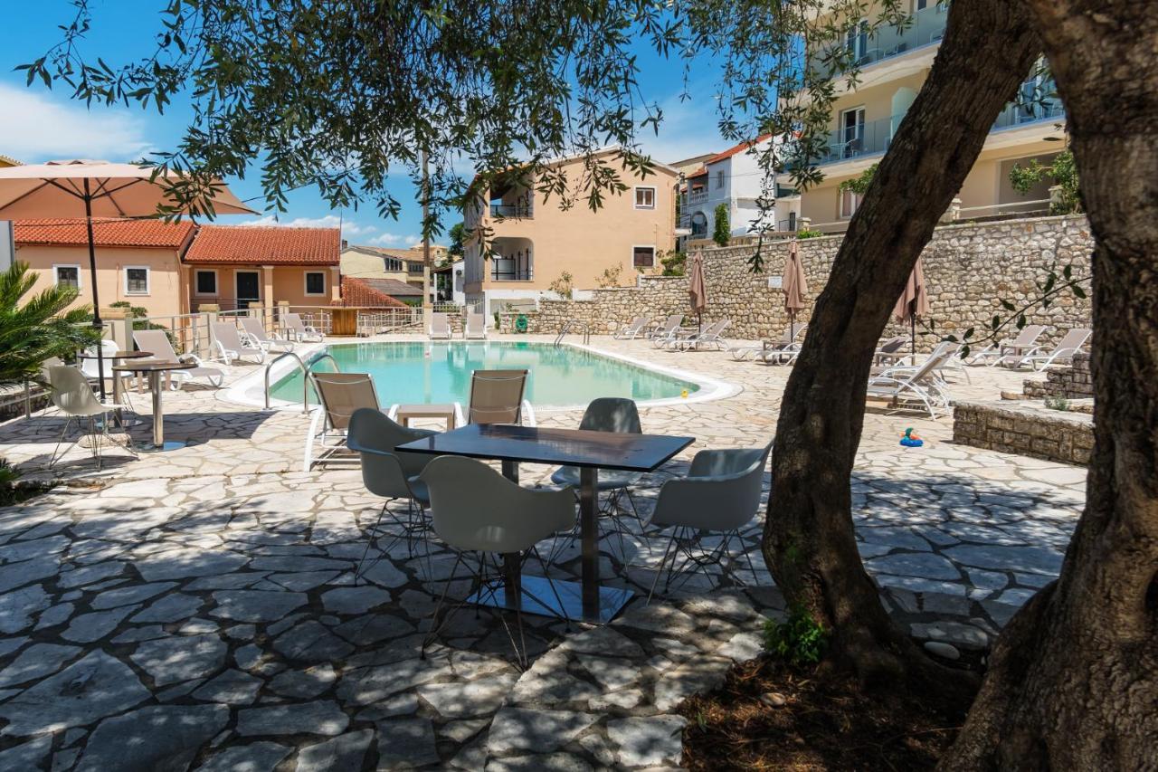 Aria Suites Kassiopi Extérieur photo